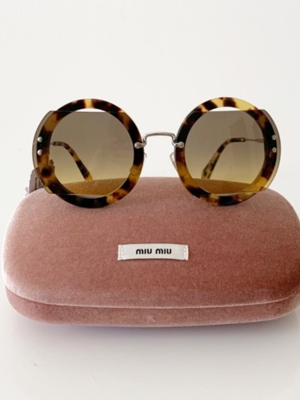 🕶✨✨👓 MIU MIU Sunglasses, New